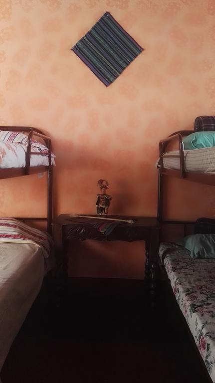 Hostal Morenos Antigua Ngoại thất bức ảnh