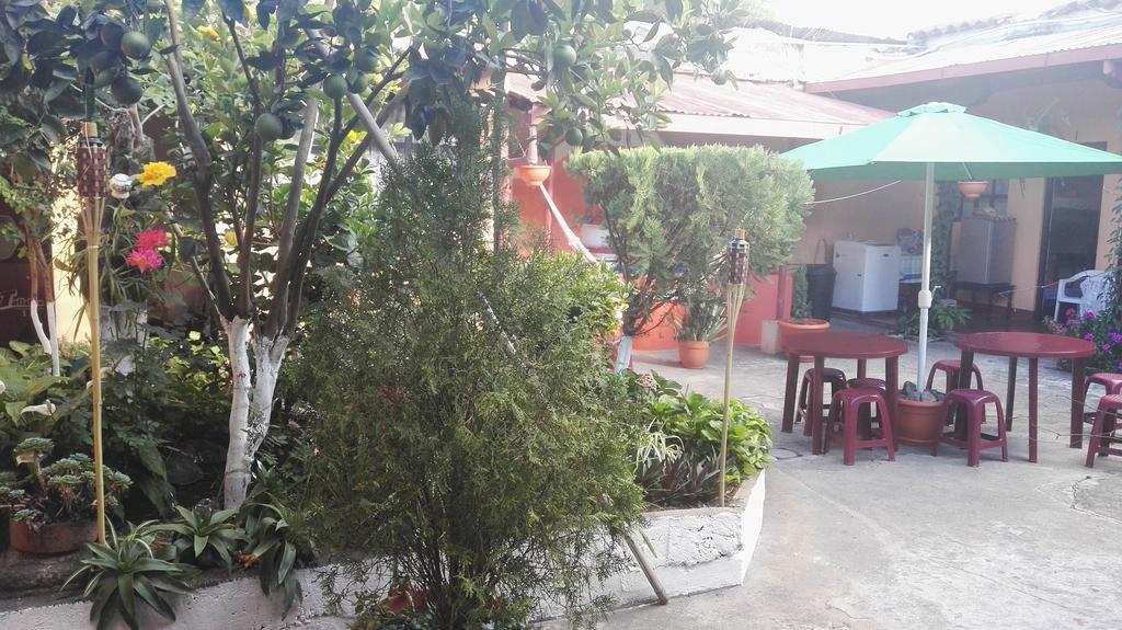 Hostal Morenos Antigua Ngoại thất bức ảnh