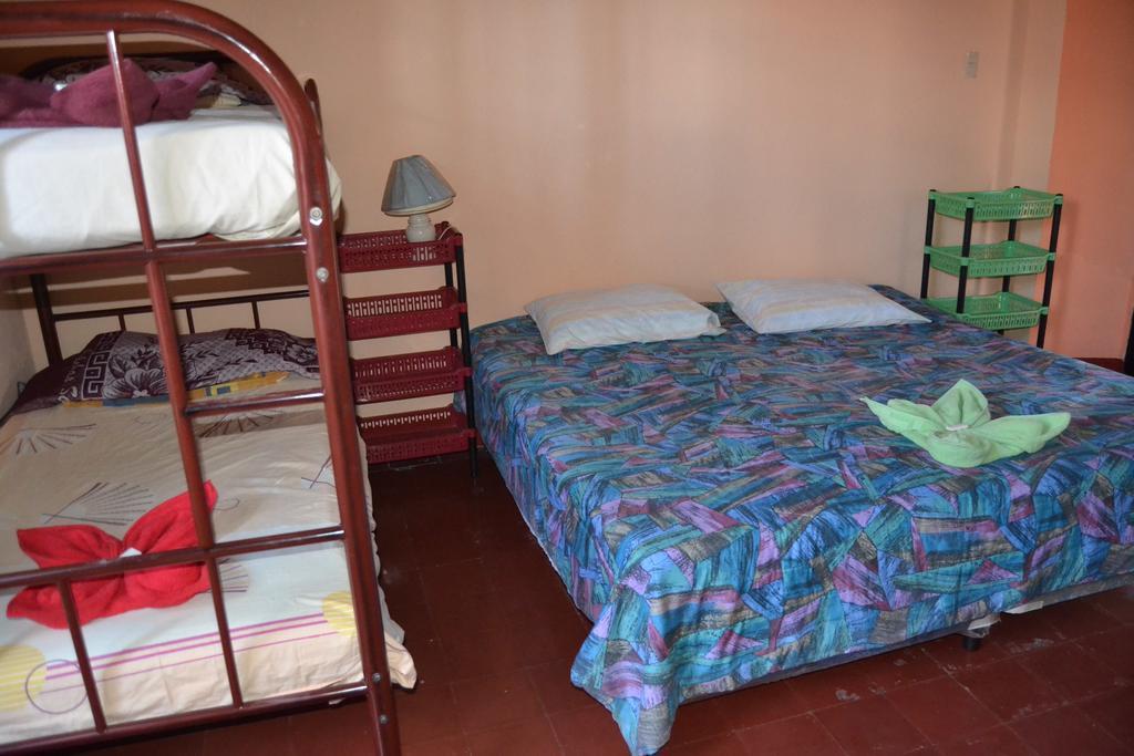 Hostal Morenos Antigua Ngoại thất bức ảnh