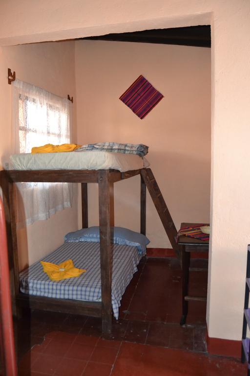 Hostal Morenos Antigua Ngoại thất bức ảnh
